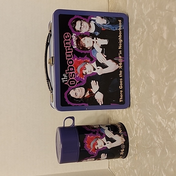 The Osbourn's lunchbox - Picture 2 of 10